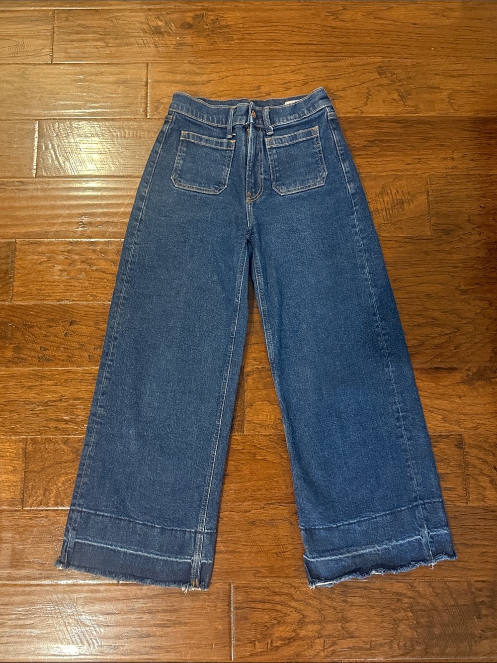 GAP Wide-Leg High-Rise Jeans in Dark Blue Denim